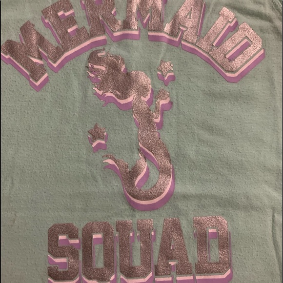 SOLD ON MERCARI 🌈 Wonder Nation Mermaid Tank - Picture 2 of 5